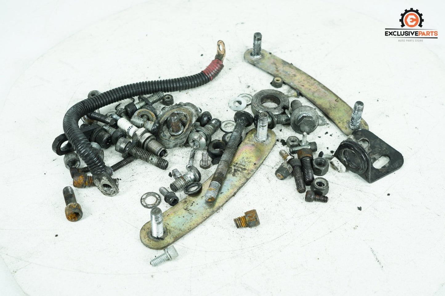 1999 - 2006 Harley-Davidson Softail Deuce Hardware Bolts Nuts & Brackets 70078-00