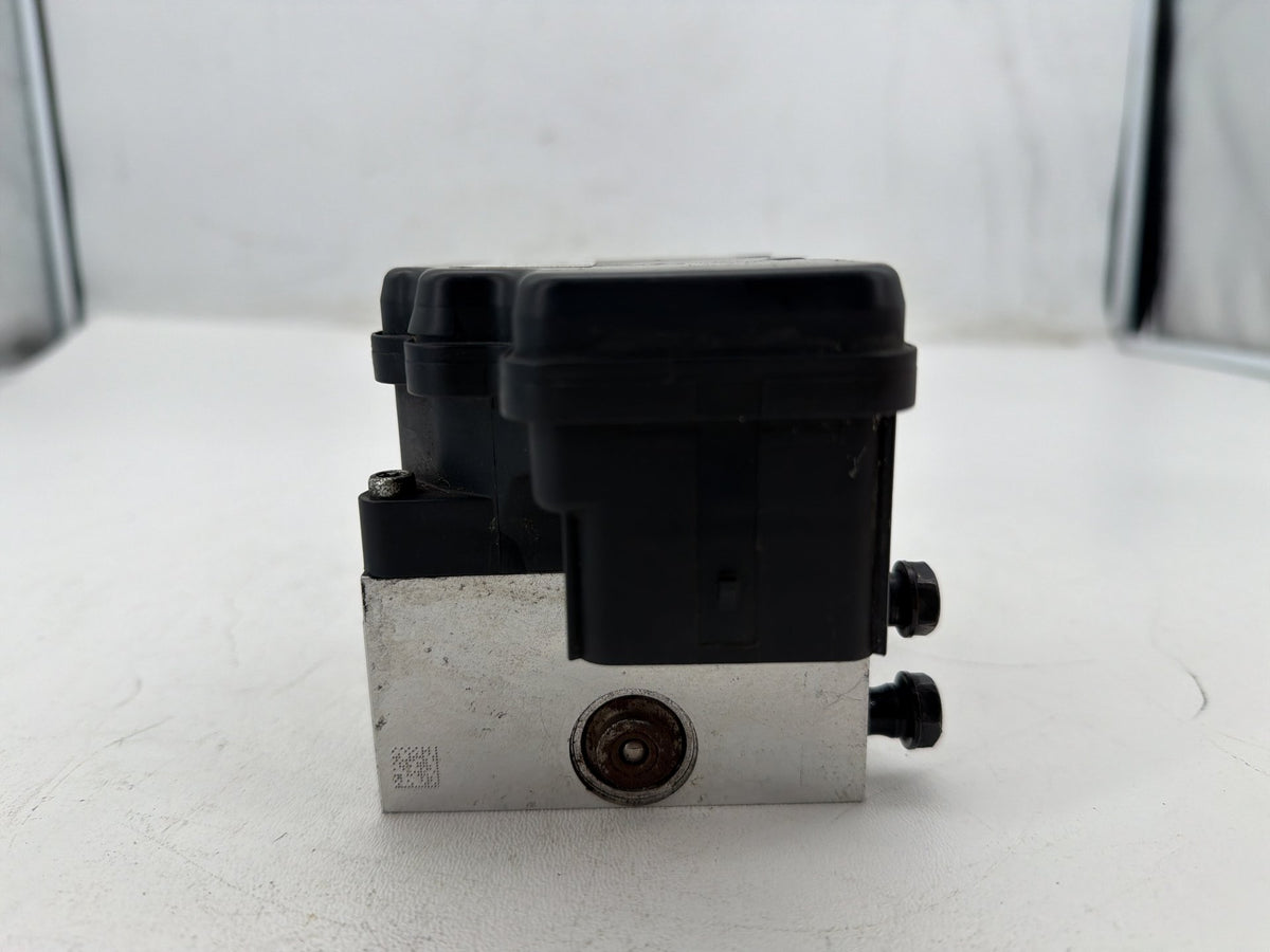 2011 Harley Electra Glide Touring Ultra OEM ABS Brake Pump & Control Module