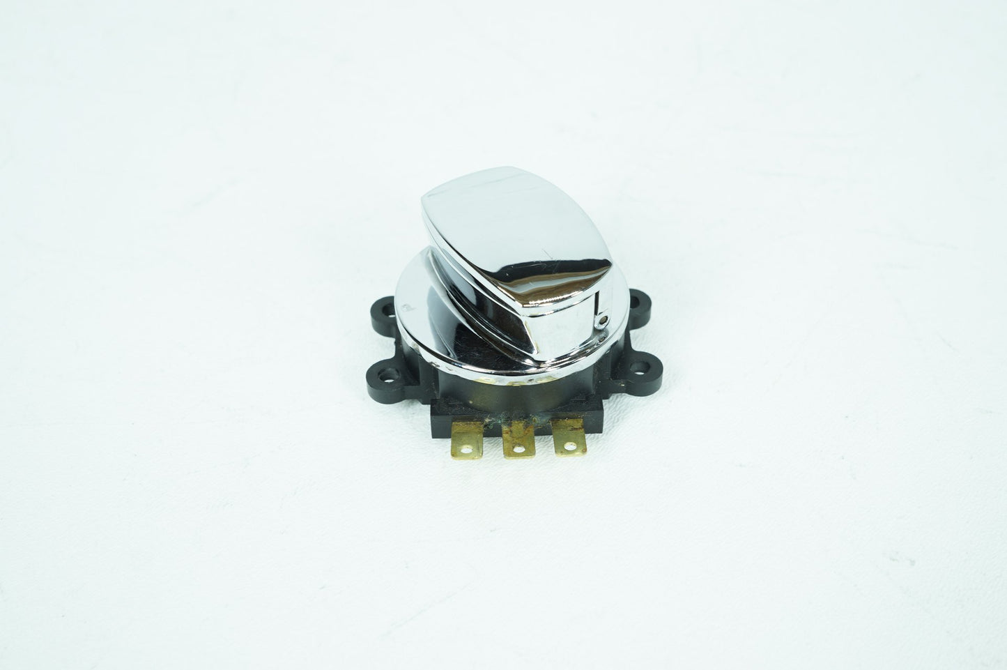 1999 - 2006 Harley-Davidson Softail Heritage Ignition Switch Cylinder Barrel Lockset NOKey 71450-04
