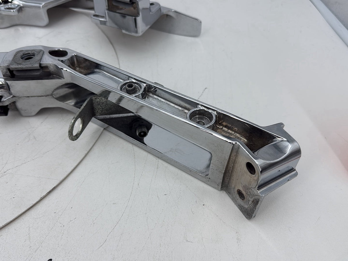 2019 - 2023 Harley-Davidson Touring Street Glide Left Right Saddlebag Fender Struts Brackets 90200503