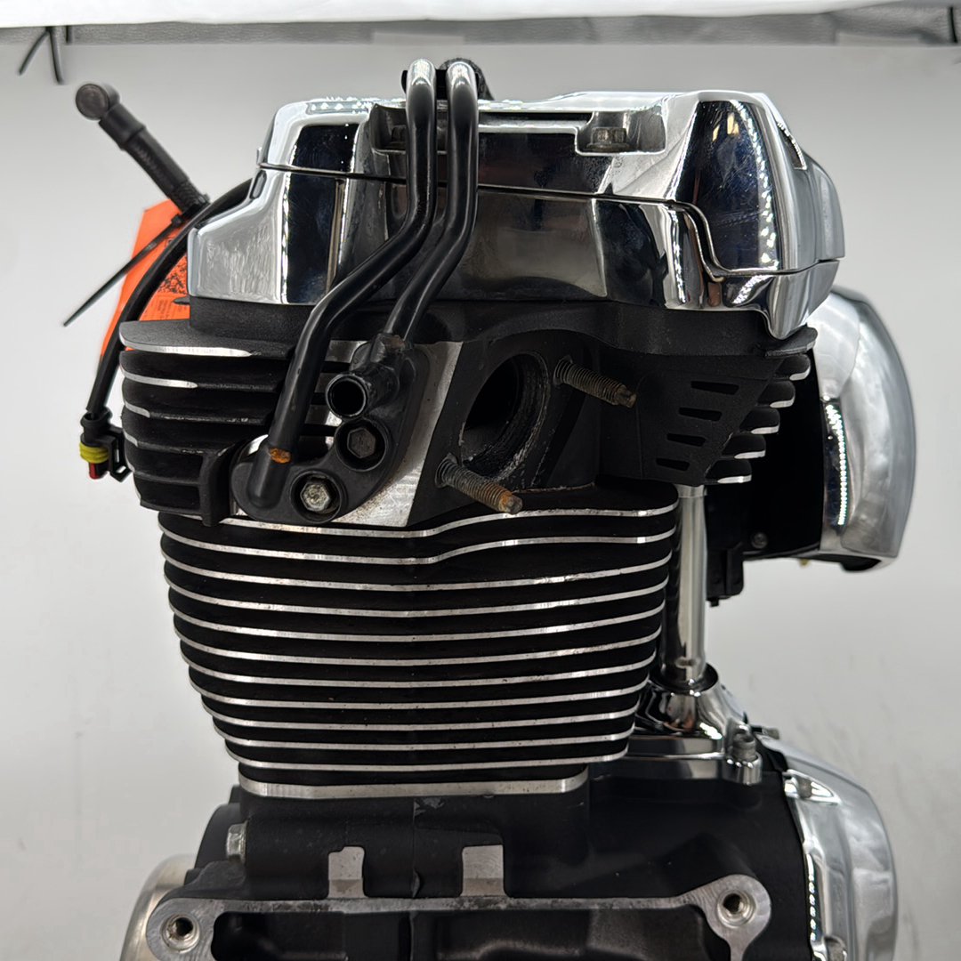 17 Harley Road Glide Touring OEM Milwaukee M8 107 Engine Motor Air Cooled 7 mi.