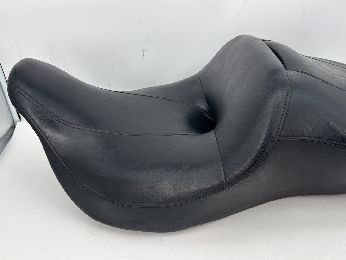 2007 - 2016 Harley-Davidson Touring Electra Glide Ultra Passenger Rider Driver Seat Saddle 52164-09B