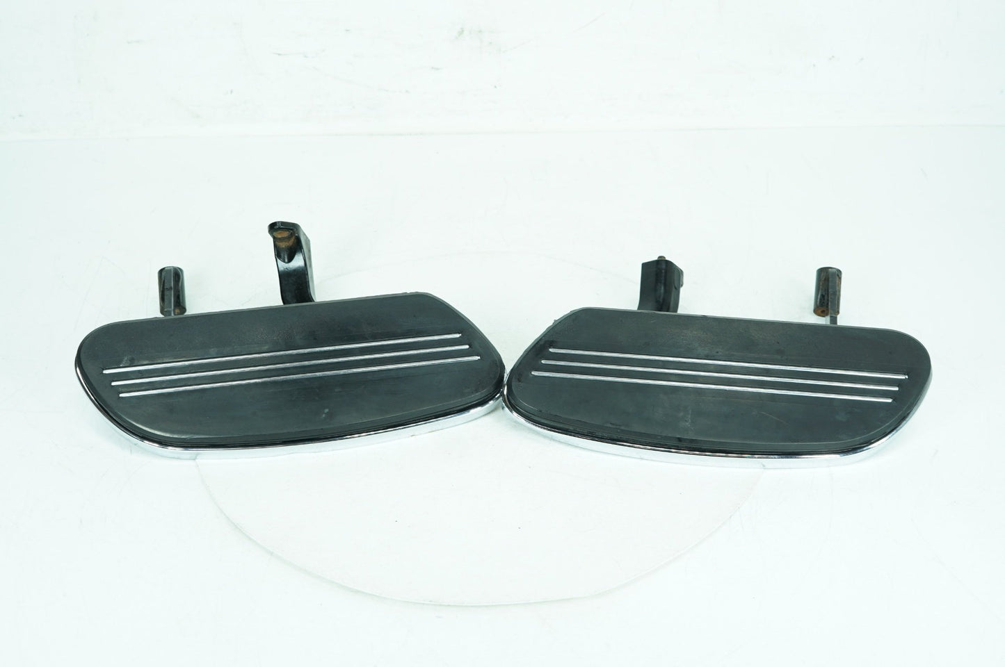 2007 - 2016 Harley-Davidson Touring Street Glide Left Right Driver Floorboard Foot Rest 50683-04