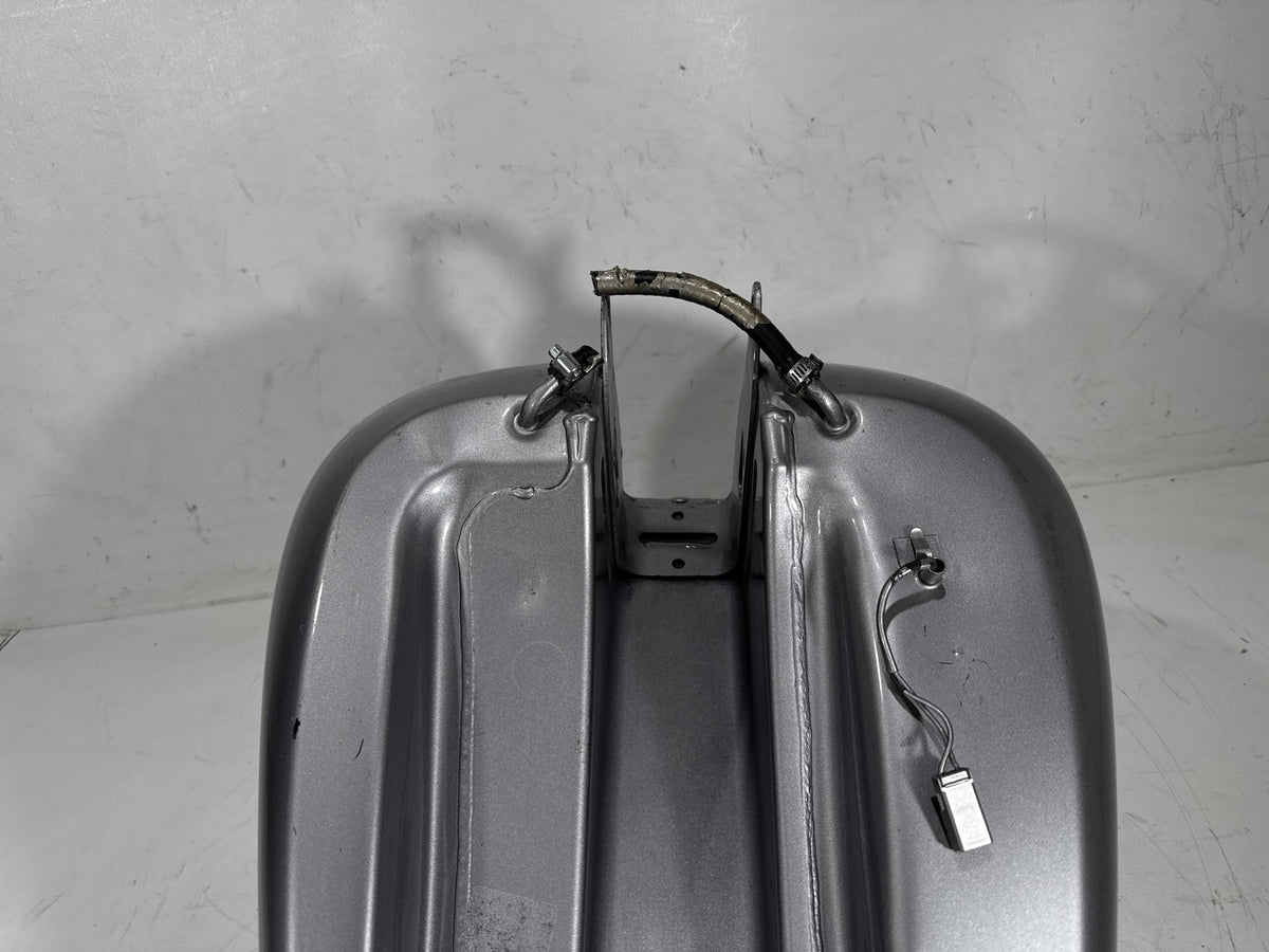 2001 Harley Softail Standard FXST OEM Fuel Gas Tank Gasoline Reservoir EFI