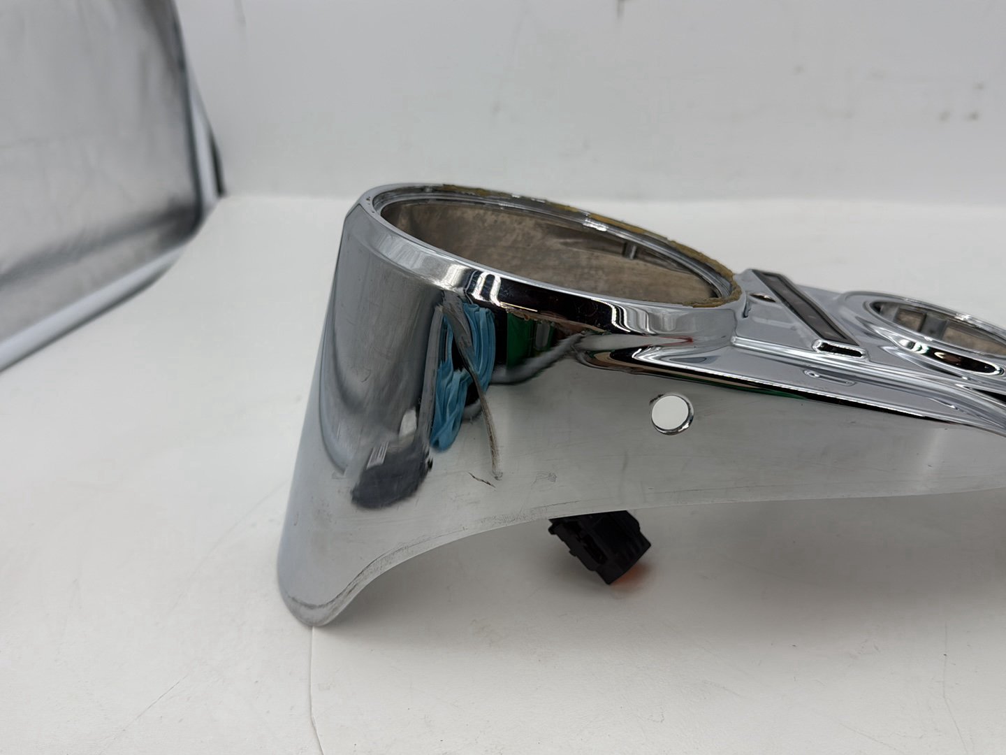 1999 - 2006 Harley-Davidson Touring CVO Screamin Eagle Road King Fuel Gas Tank Dash Console NOKey 69105-02