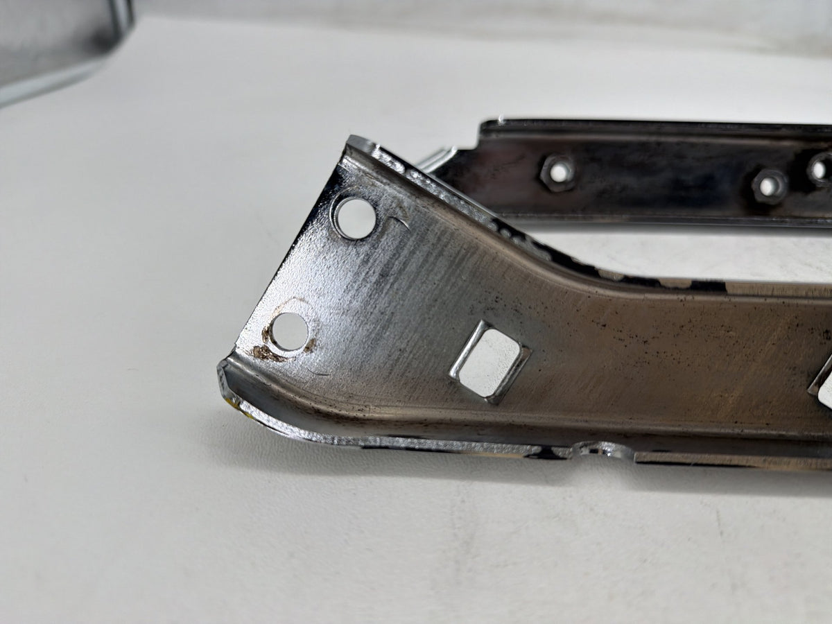 02 Harley Electra Glide Touring OEM Left Right Saddlebag Fender Struts Brackets