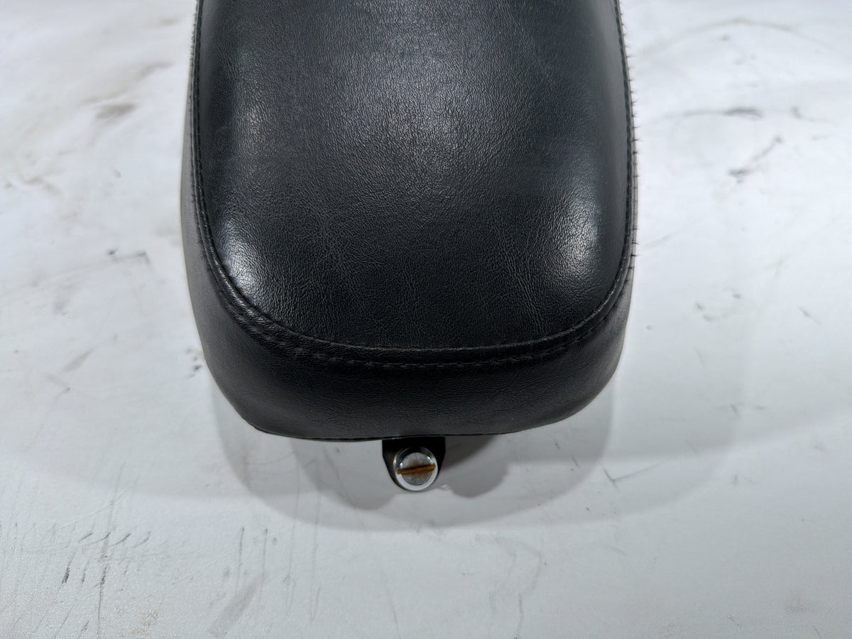 2006 Harley Softail Deuce FXSTDI OEM Passenger Rider Driver Seat Saddle * TORN *