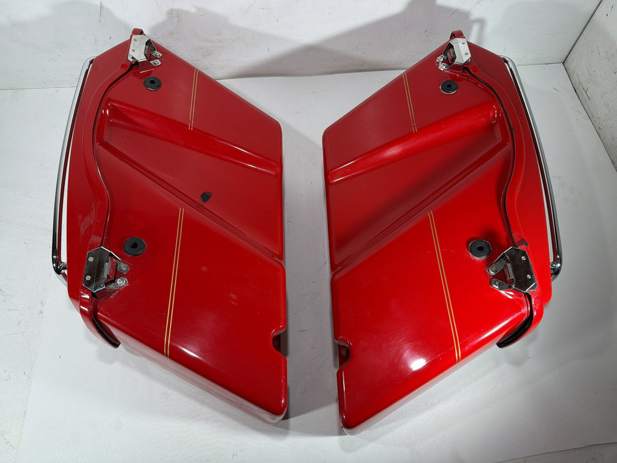 2004 Harley Electra Glide Touring Ultra OEM Left Right Saddlebags Luggage NOKey