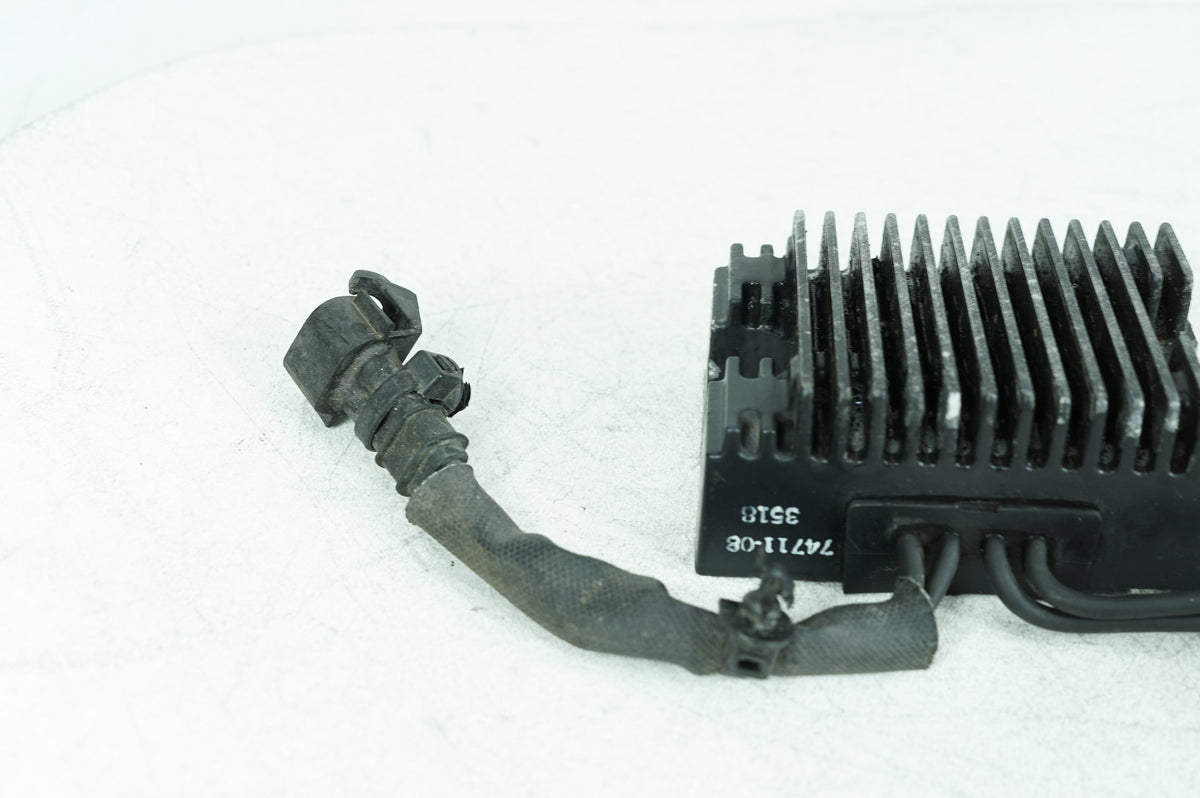 2004 - 2022 Harley-Davidson Sportster Iron 883 Voltage Regulator Rectifier    74711-08