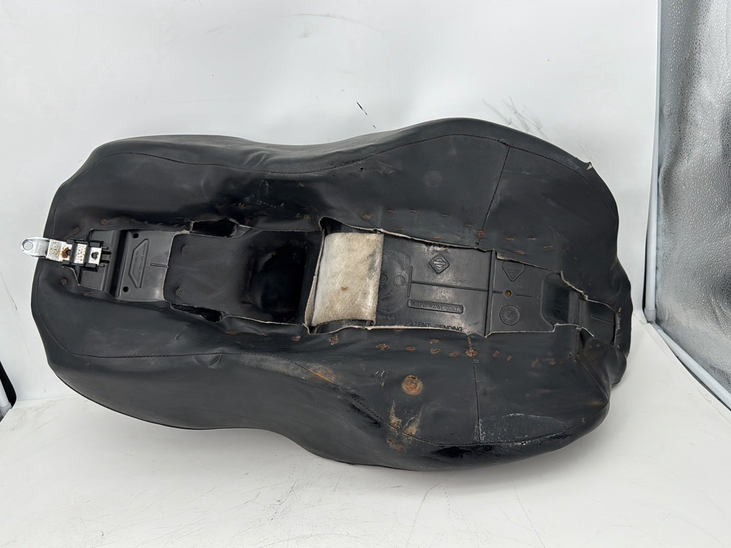 2008 Harley Touring FLHT Electra Glide OEM Passenger Rider Driver Seat Saddle