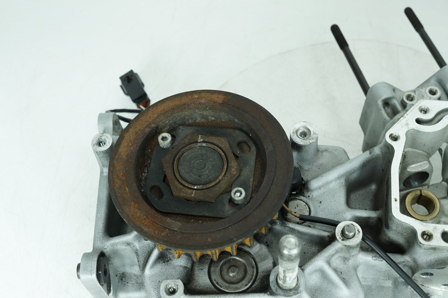 1991 - 2003 Harley-Davidson Sportster Hugger Crankcase Shaft Engine Motor Cover 24558-00