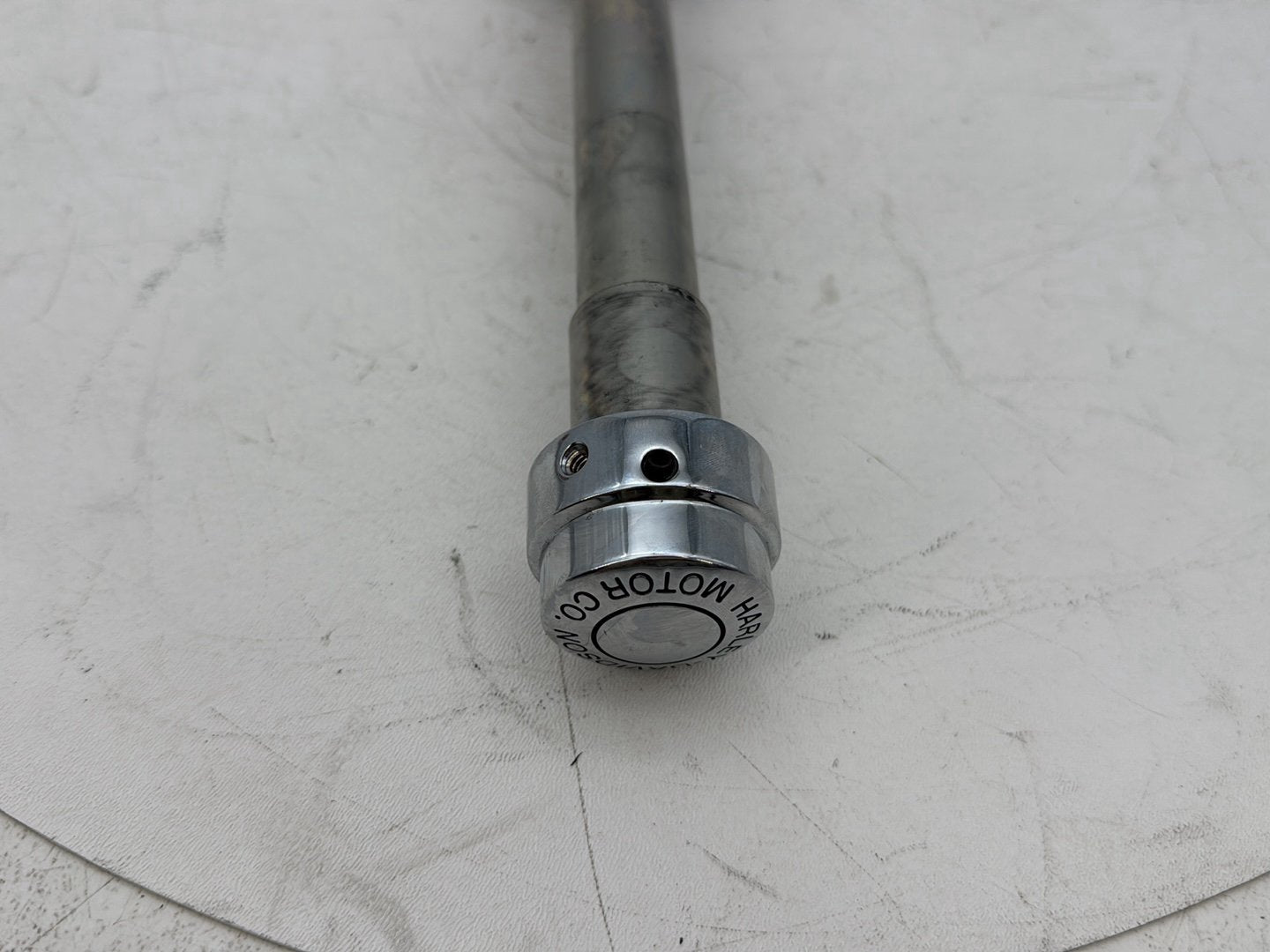 2007 - 2012 Harley-Davidson Touring Electra Glide Ultra Front Wheel Axle Bolt Shaft 41547-07A