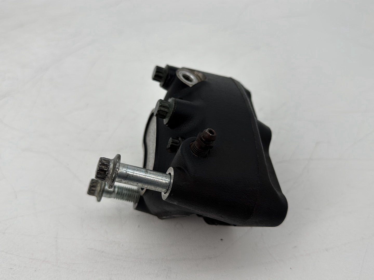 1999 - 2006 Harley-Davidson Touring Electra Glide Classic Front Right 1 Brake Caliper 44023-00C