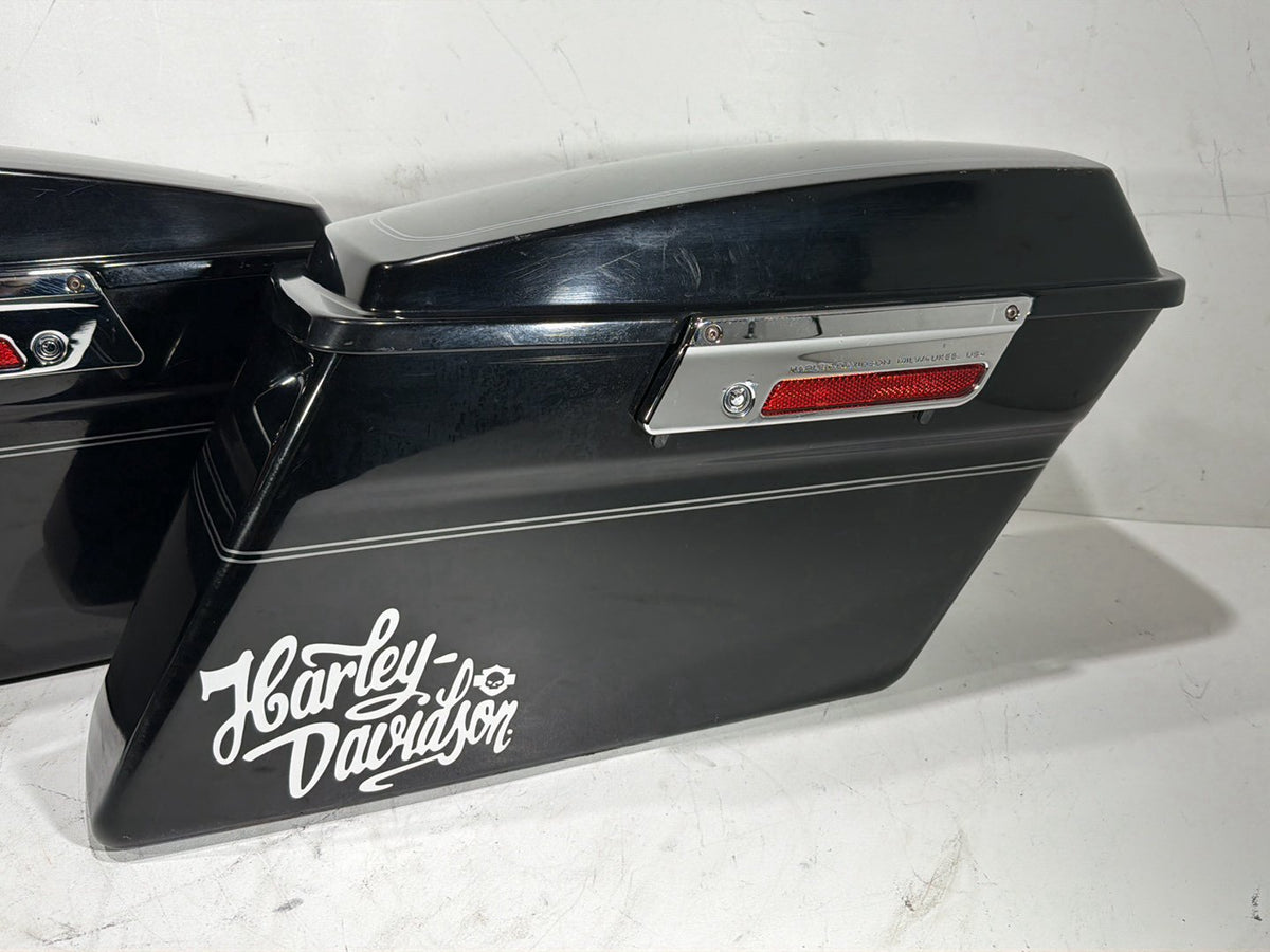 2005 Harley Electra Glide Touring Ultra OEM Left Right Saddlebags Luggage NOKey