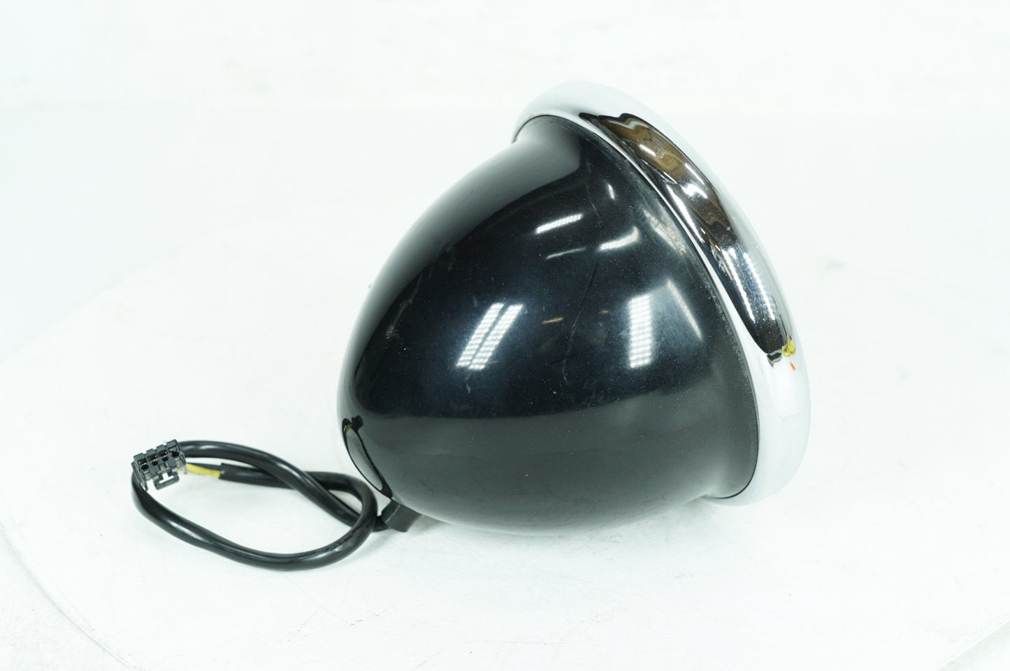 2007 - 2017 Harley-Davidson Dyna Wide Glide Headlight Headlamp Head Light Halogen  	68787-10