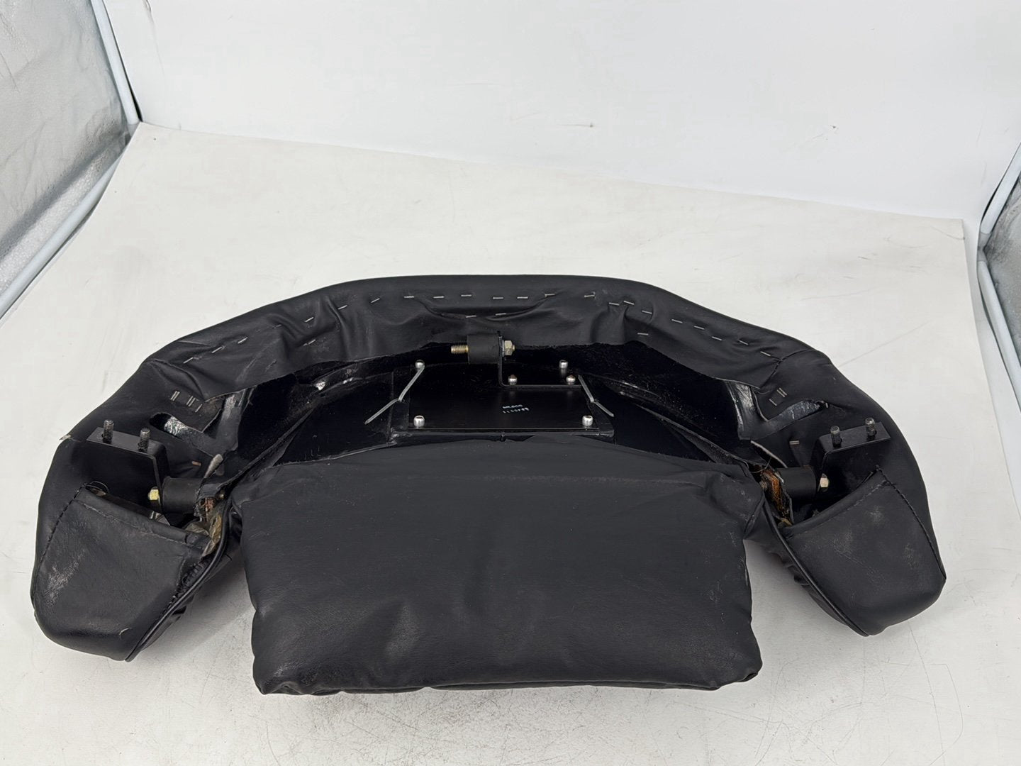 1999 - 2006 Harley-Davidson Touring Electra Glide Classic Rear Passenger Backrest Cushion Pad 52201-97A