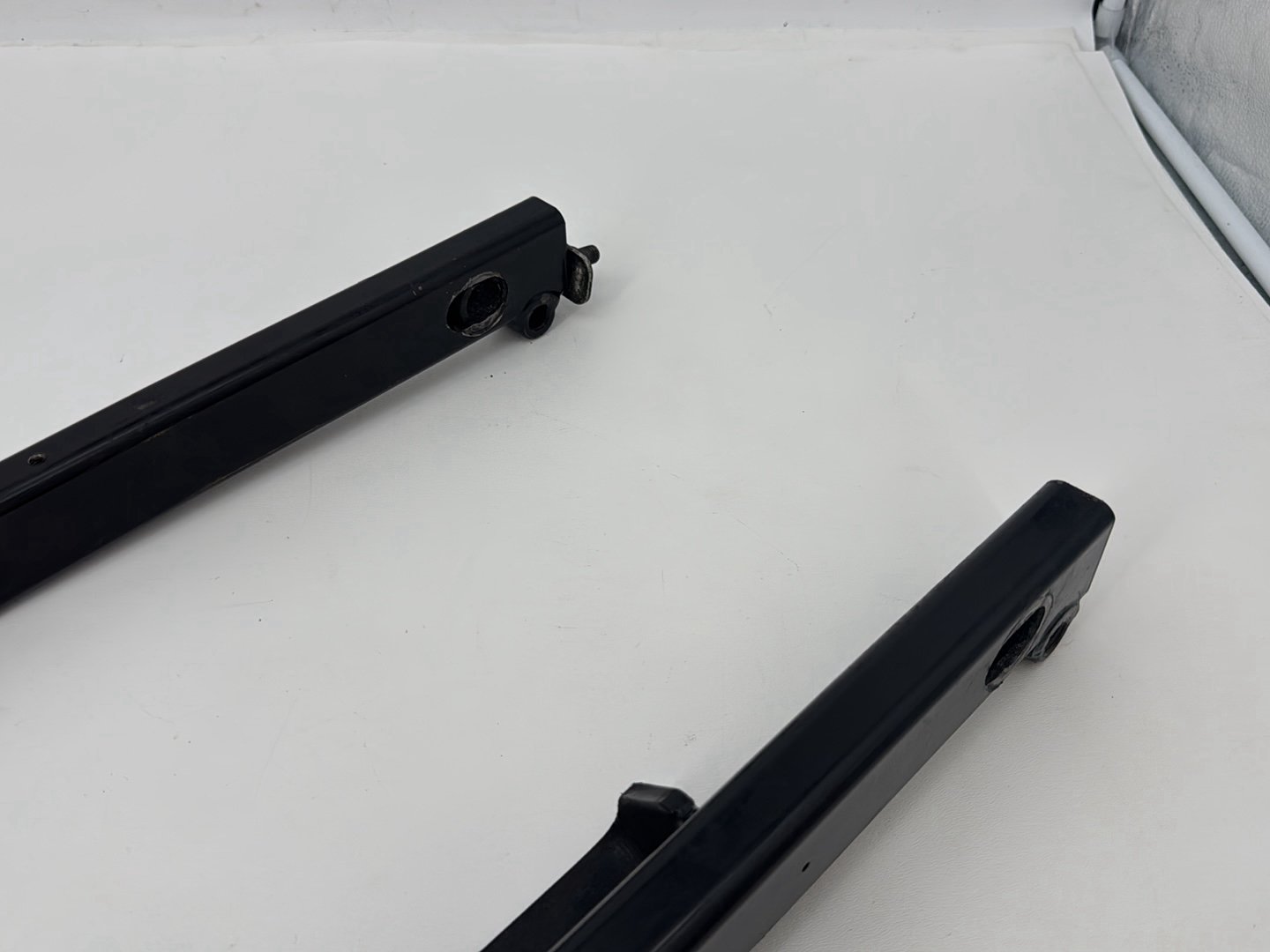 1999 - 2006 Harley-Davidson Touring Electra Glide Classic Rear Fork Swingarm Swing Arm 47549-00