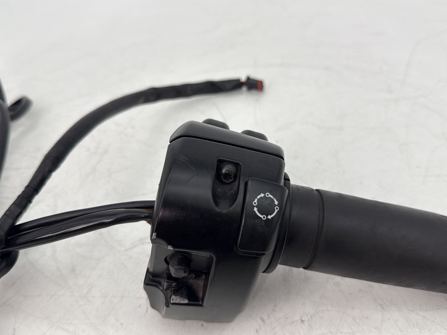 2015 Harley Touring FLHXS Street Glide OEM Left Turn Signal Headlight Switches Controls