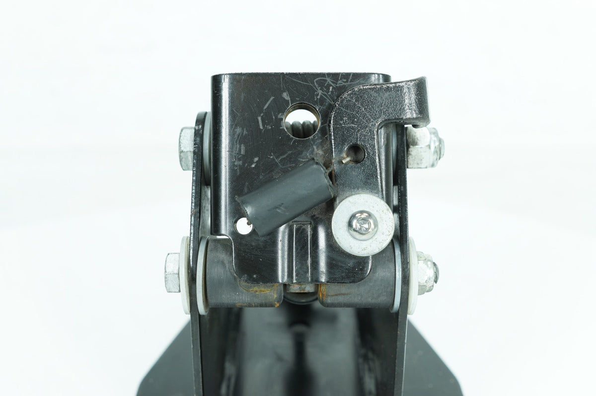 2010 Harley-Davidson Touring Electra Ultra Backrest Lift Mount 52482-01A