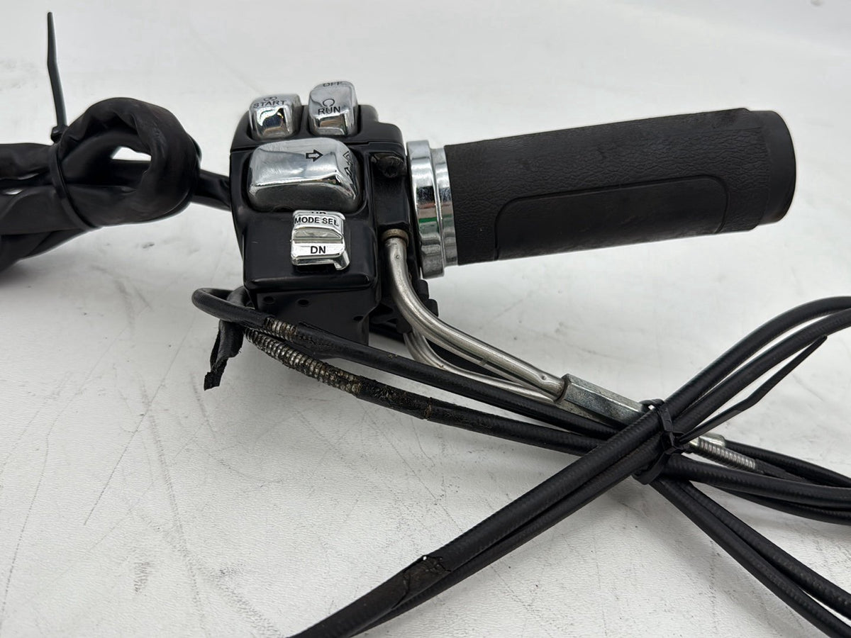 2000 Harley Touring FLHTCI Electra Glide Classic OEM Right Engine Start Kill Switches Controls