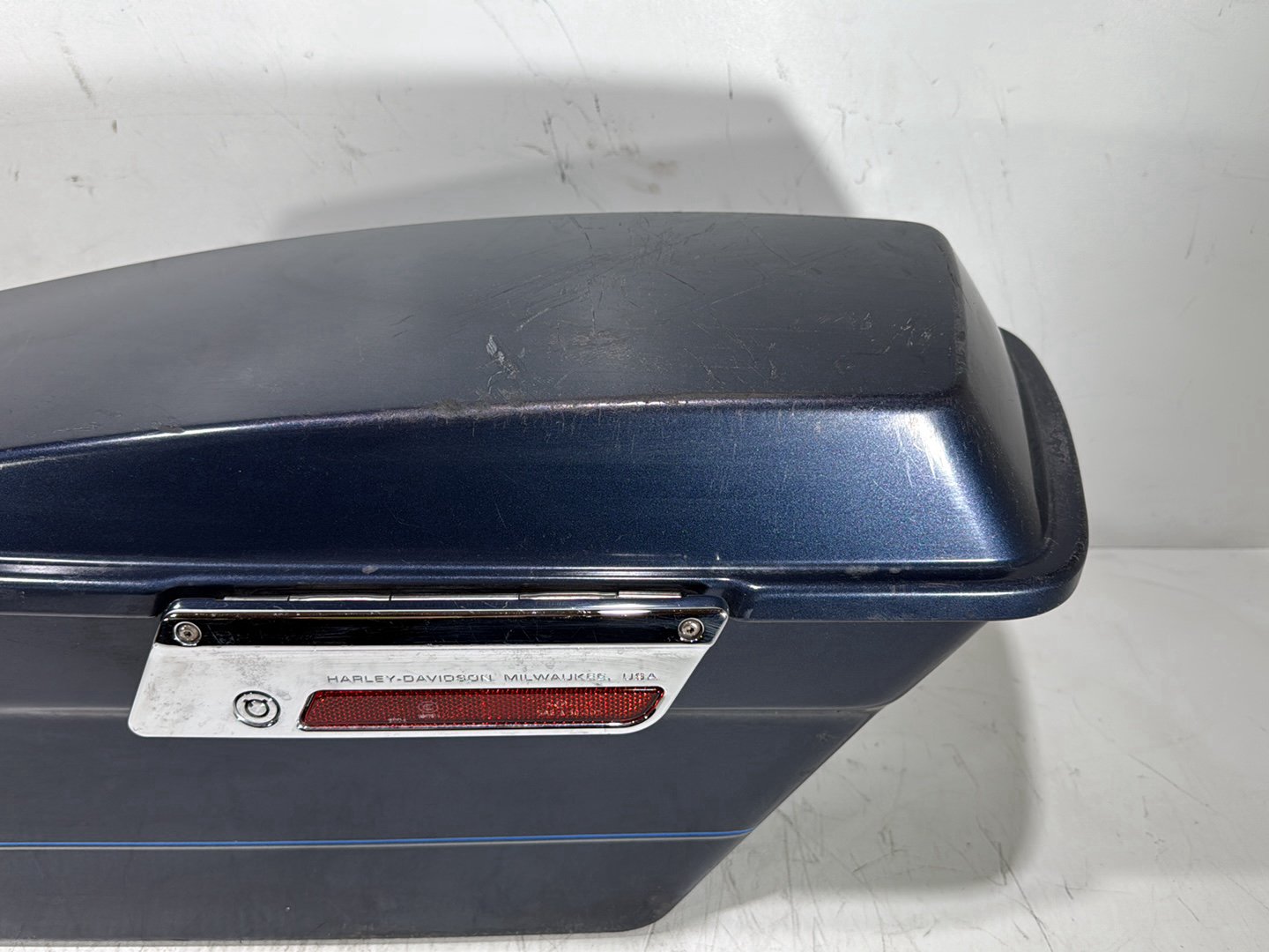 2008 Harley Road King Touring FLHR OEM Right 1 Saddlebag Luggage NO Key