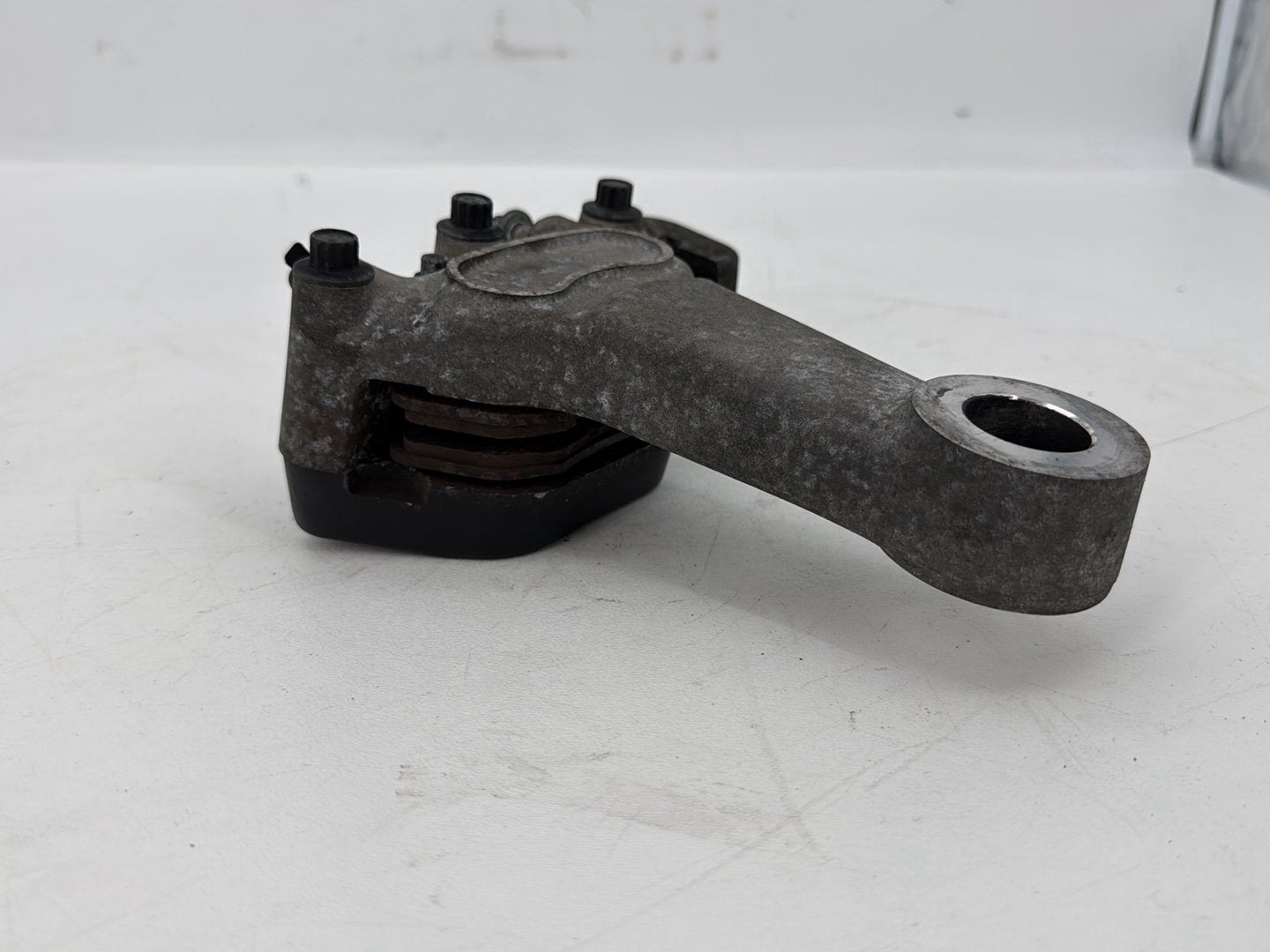 1999 - 2006 Harley-Davidson Touring Electra Glide Rear Back Brake Caliper 	44080-02C