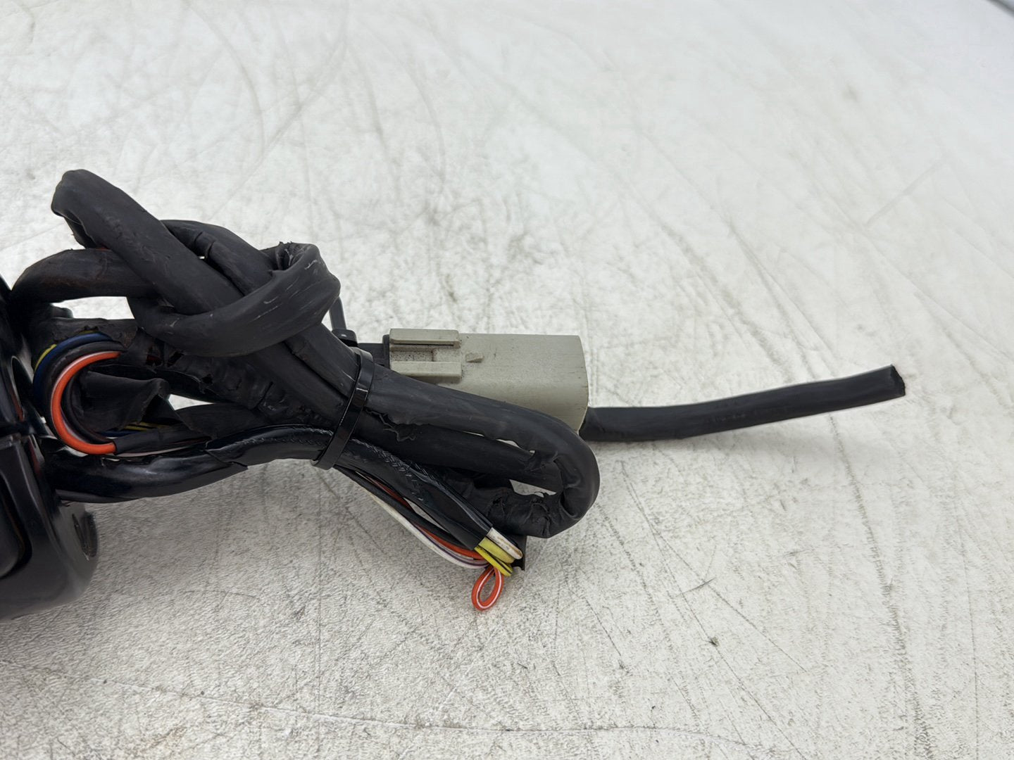 2007 Harley Dyna Street Bob FXDBI OEM Right Engine Start Kill Switches Controls
