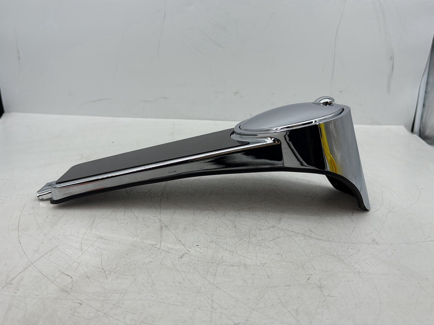 2007 Harley Touring FLHTCU Electra Glide Ultra OEM Fuel Gas Tank Dash Console NOKey