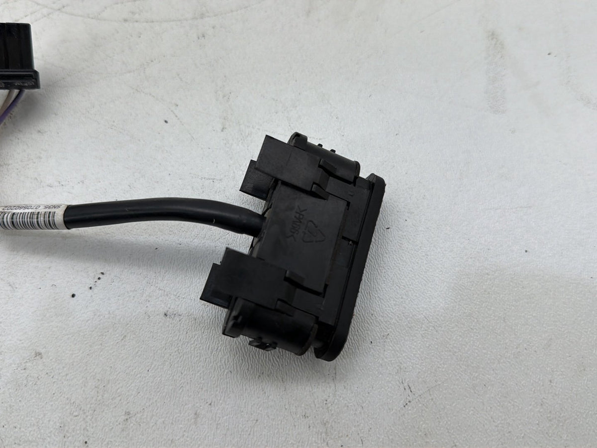2007 Harley Electra Glide Touring Ultra OEM Indicator Lamp Wire Plug 68789-96A