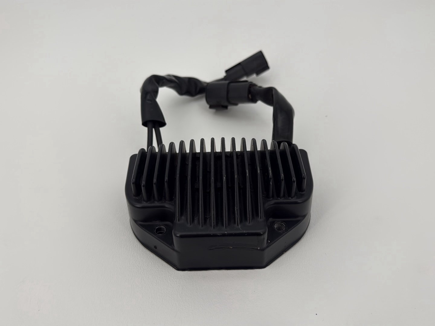 2006 - 2017 Harley-Davidson Dyna Street Bob Voltage Regulator Rectifier  74631-06