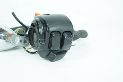 2000 - 2006 Harley-Davidson Dyna Street Bob Left Turn Signal Headlight Switches Controls 71597-96B