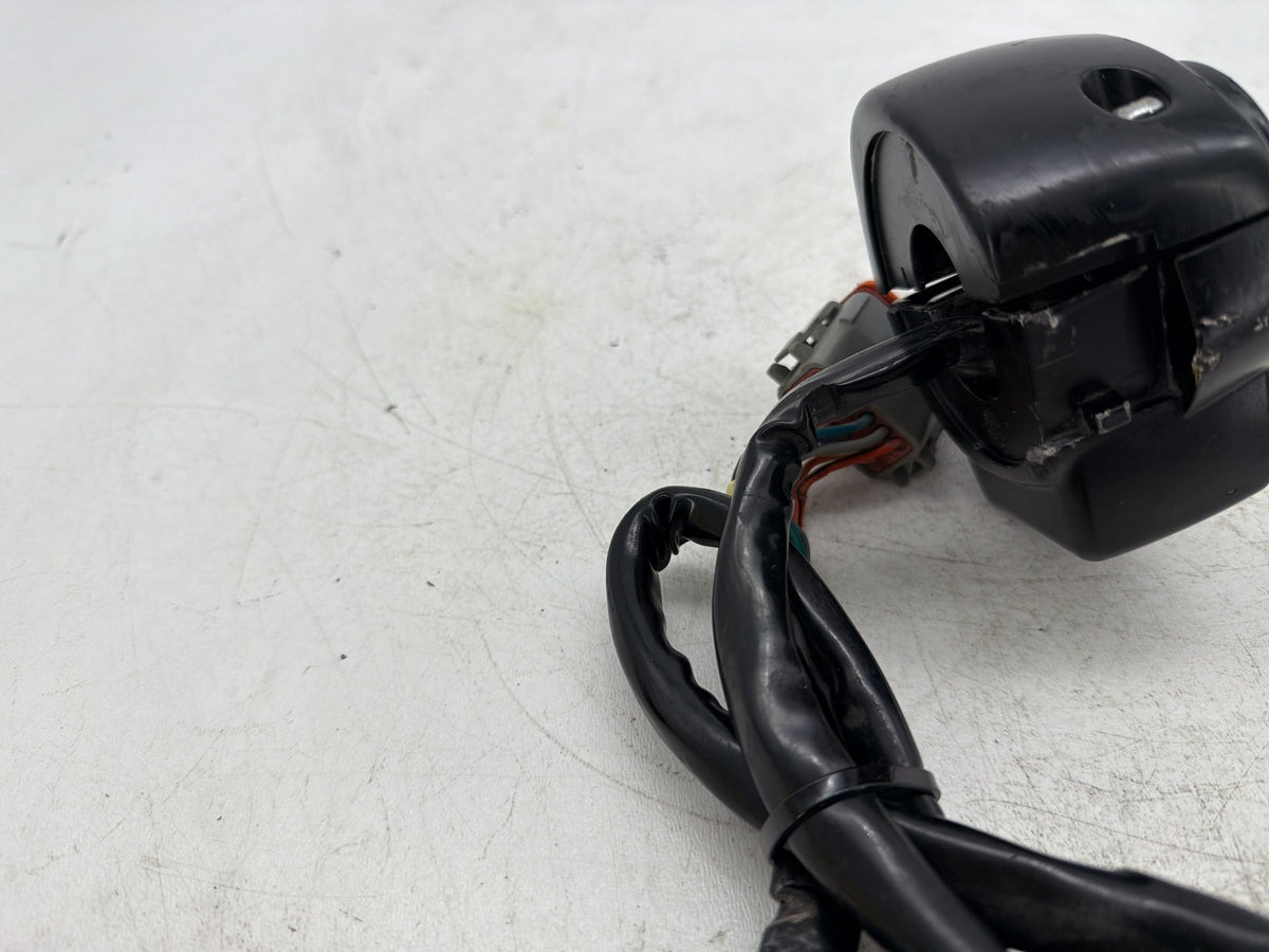 2004 Harley Electra Glide Touring Ultra OEM Left Turn Signal Headlight Switches Controls