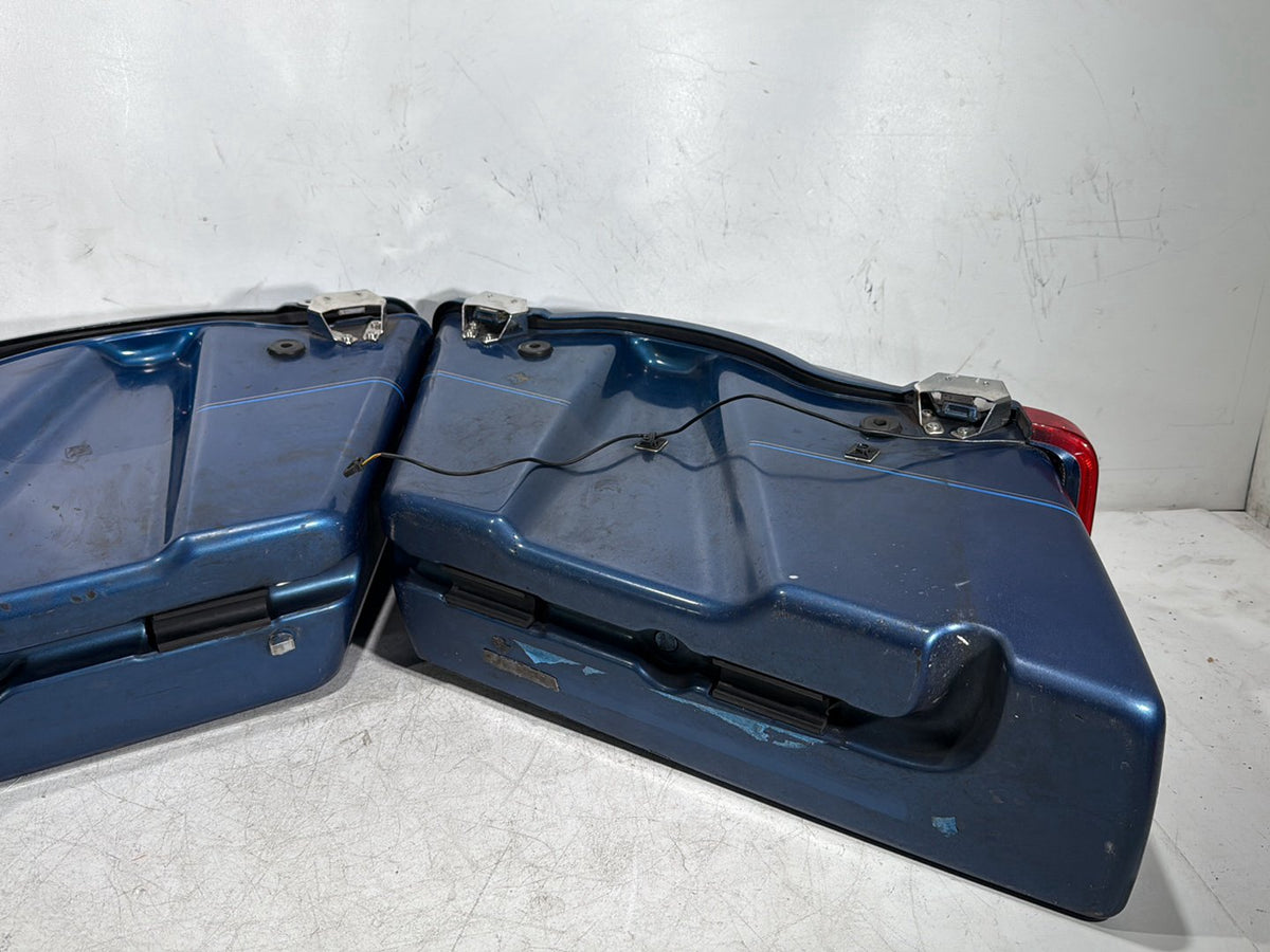 2006 Harley Electra Glide Touring Ultra FLHTCUI OEM Left Right Saddlebags Luggage NOKey
