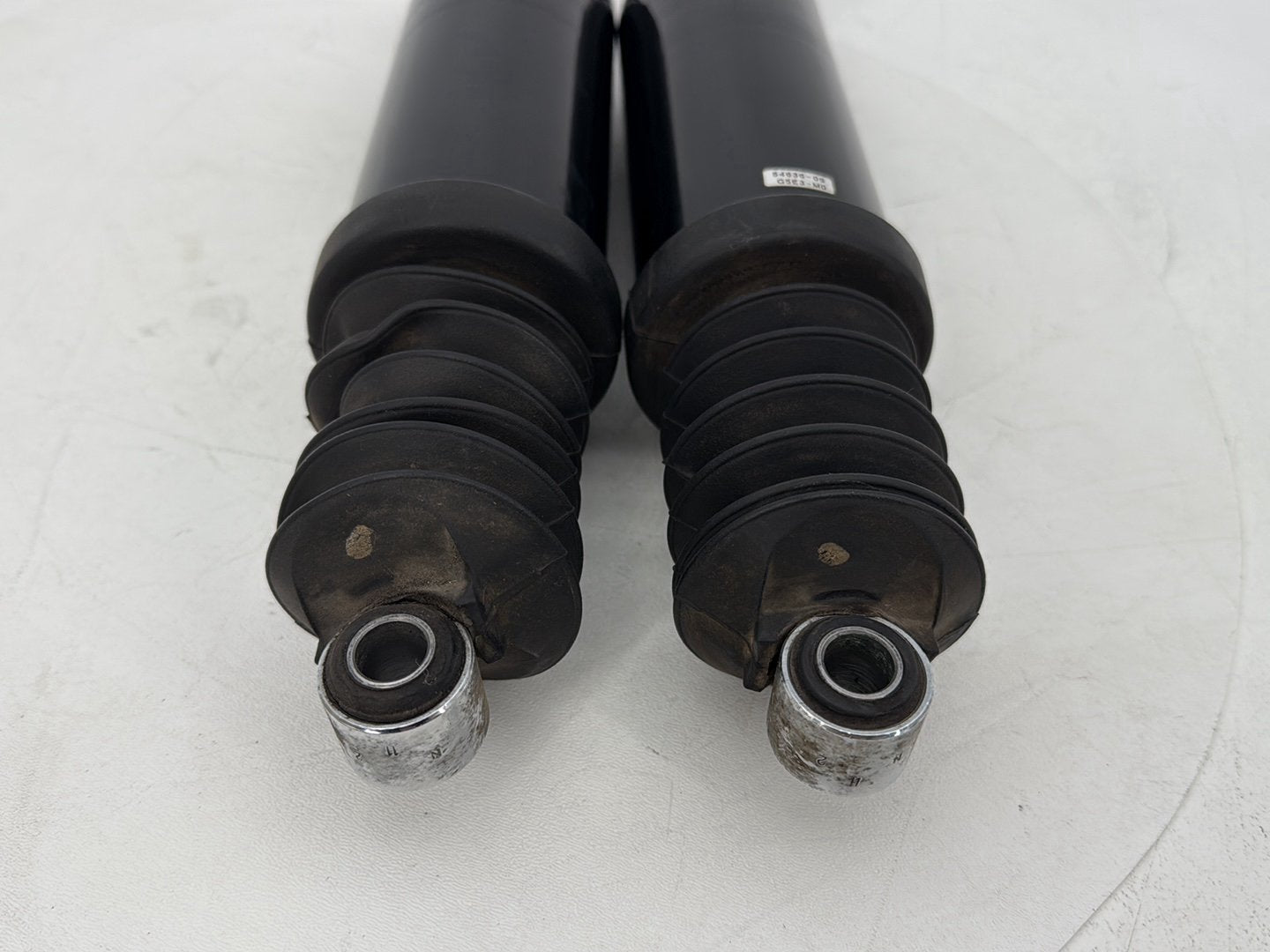 2007 - 2011 Harley-Davidson Touring Electra Glide Ultra Rear Left Right Shock Absorbers 54636-09