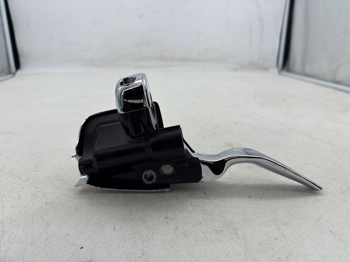 04 Harley Road King Touring Classic OEM Front Right Brake Lever Master Cylinder