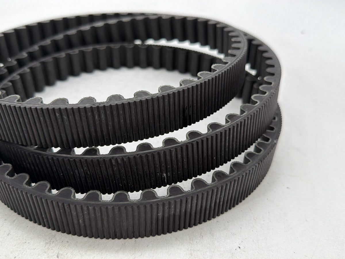 2010 Harley Street Glide Touring FLHX OEM Rear Drive Belt 40024-09 140T 1"
