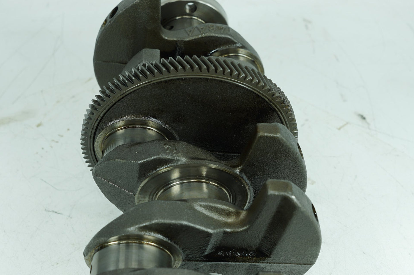 2013 - 2015 Jaguar XF  Crankshaft