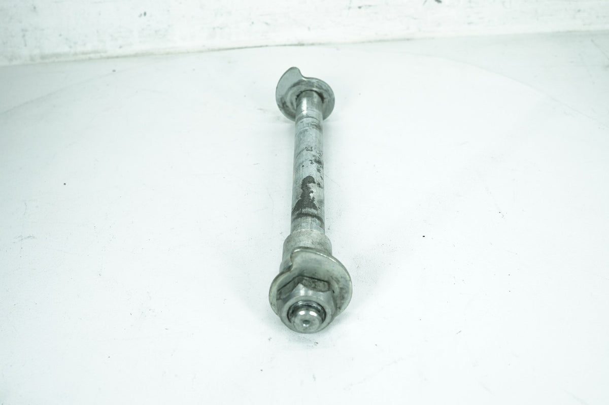 2003 Harley Touring SEI1 CVO Screamin Eagle Road King OEM Rear Wheel Axle Bolt Shaft