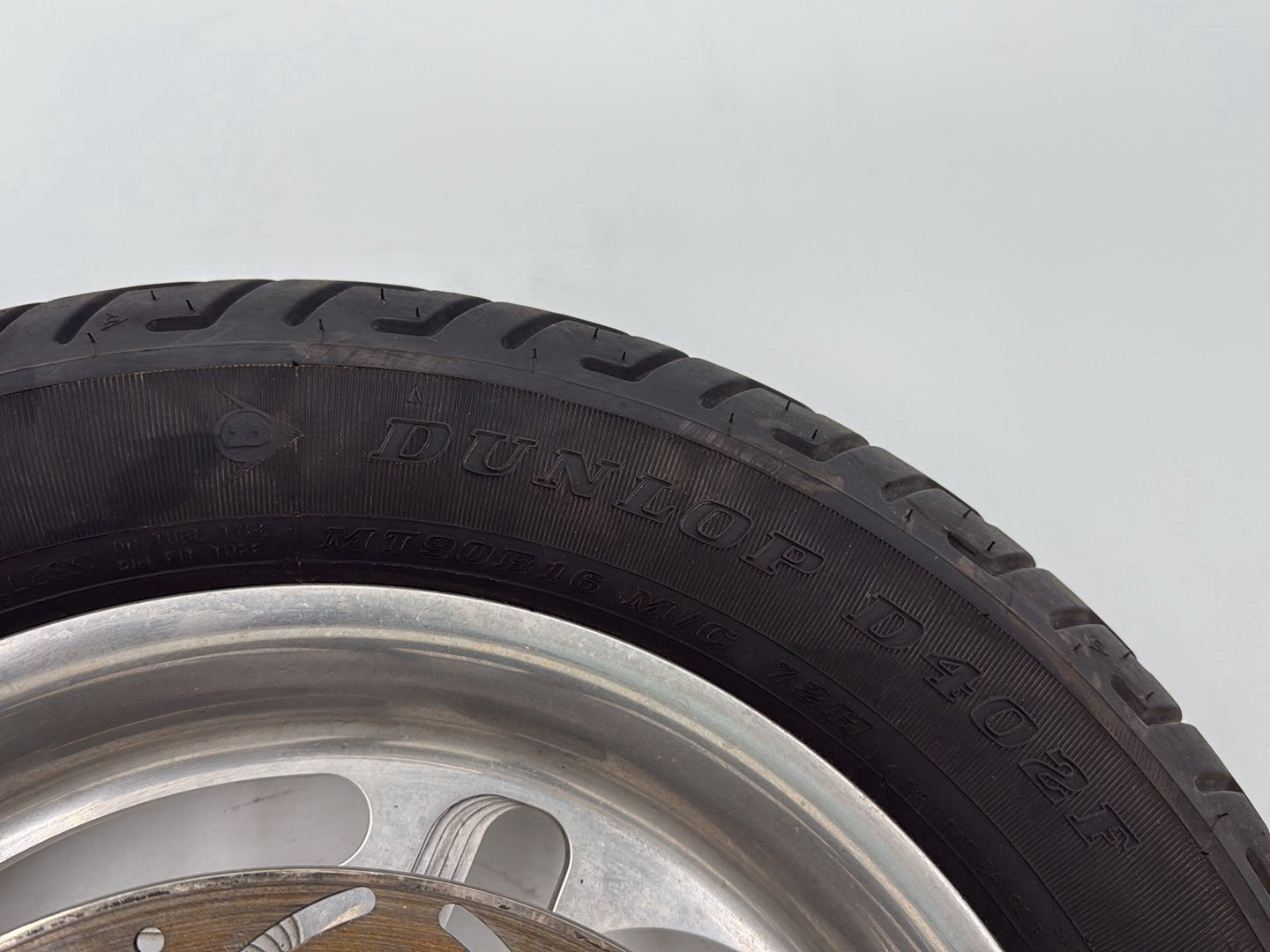 2000 Harley Softail FLSTC Heritage Classic OEM Front Wheel Rim Tire