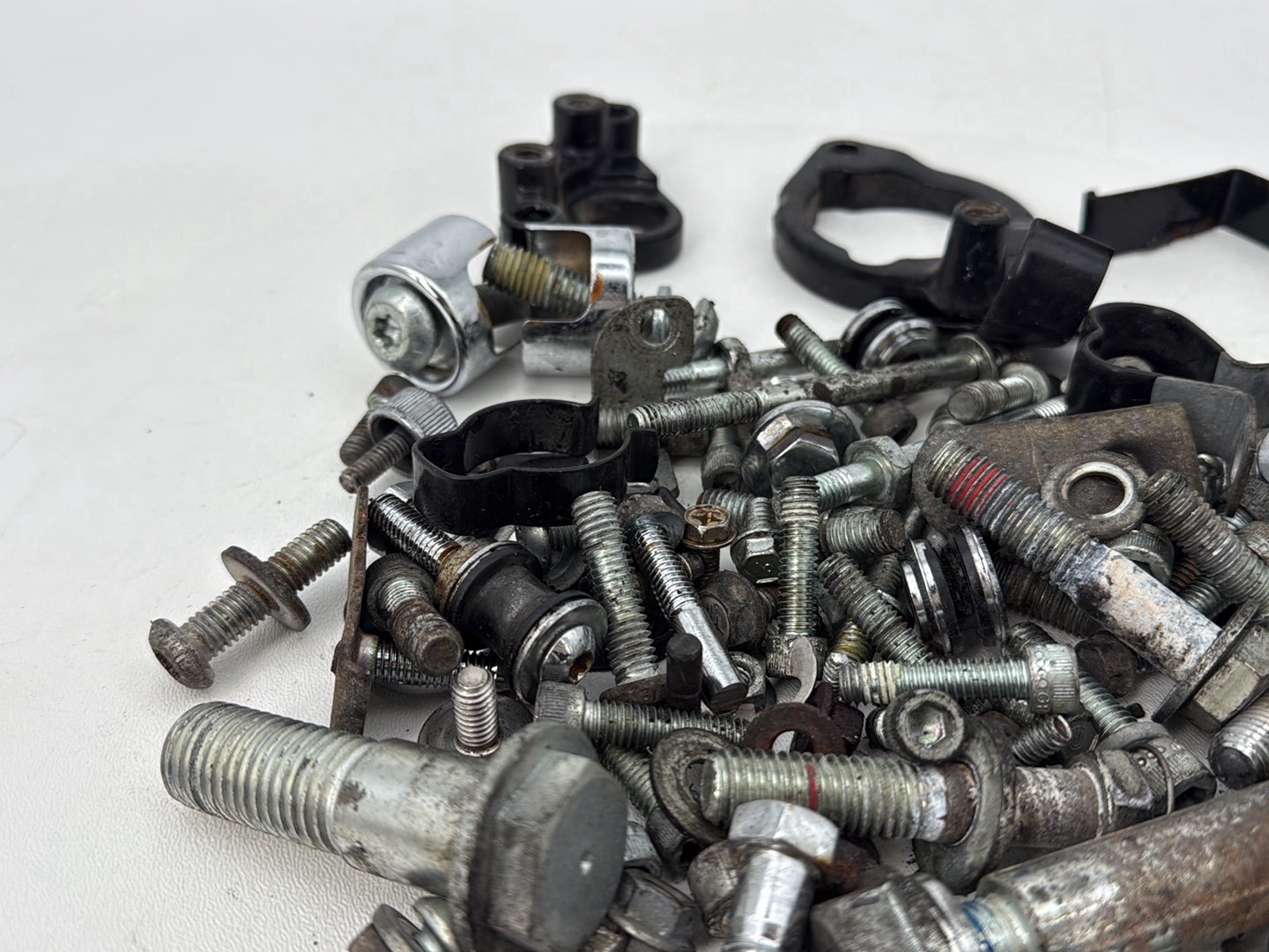2004 - 2013 Harley-Davidson Sportster 883 Custom Hardware Bolts Nuts & Brackets