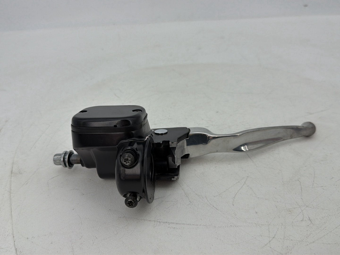 2007 - 2017 Harley-Davidson Dyna Super Glide Custom Front Right Brake Lever Master Cylinder 45019-06A