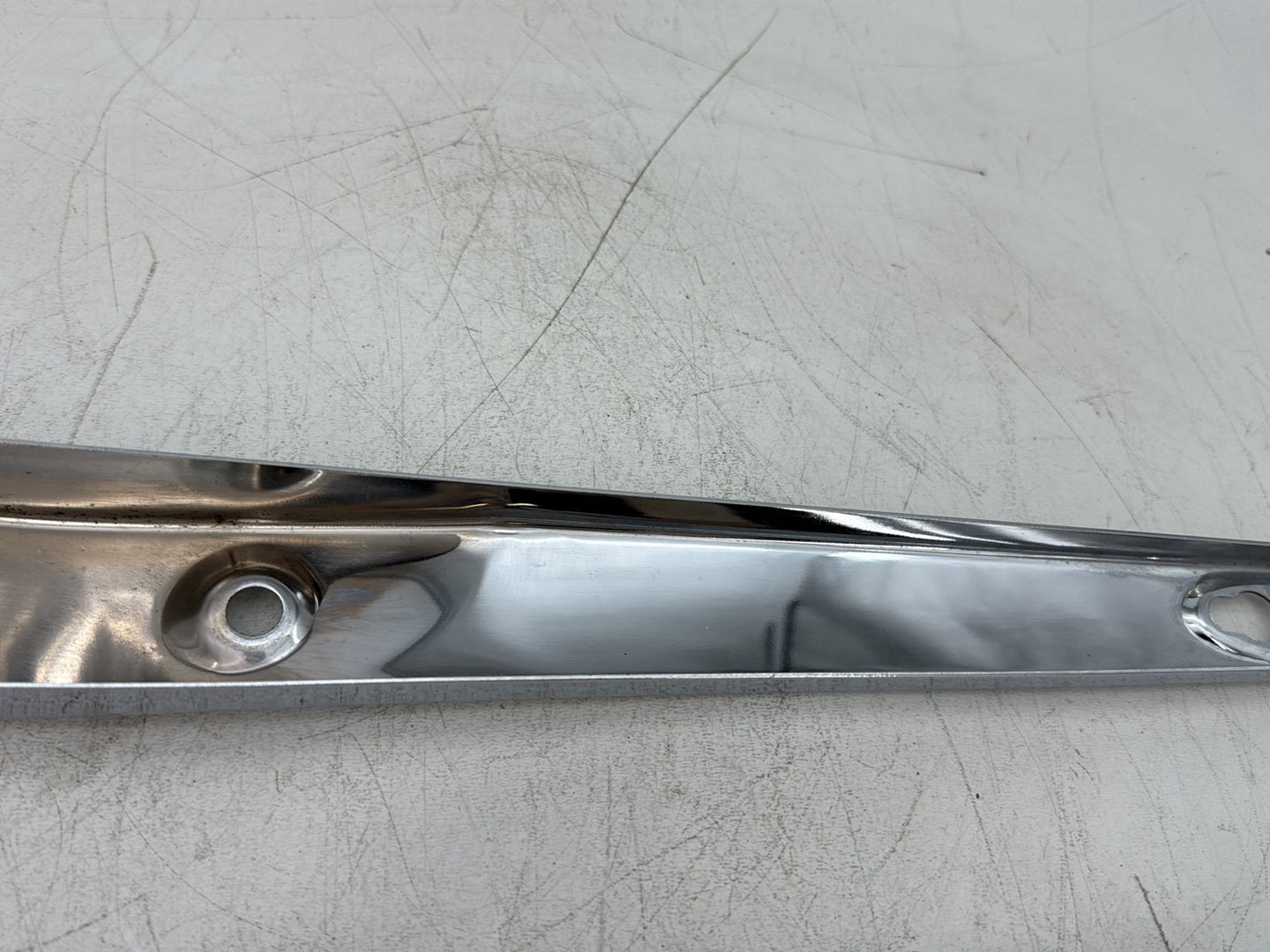 2008 Harley Dyna FXDL Low Rider Anniversary OEM Rear Left Right Fender Struts Bracket