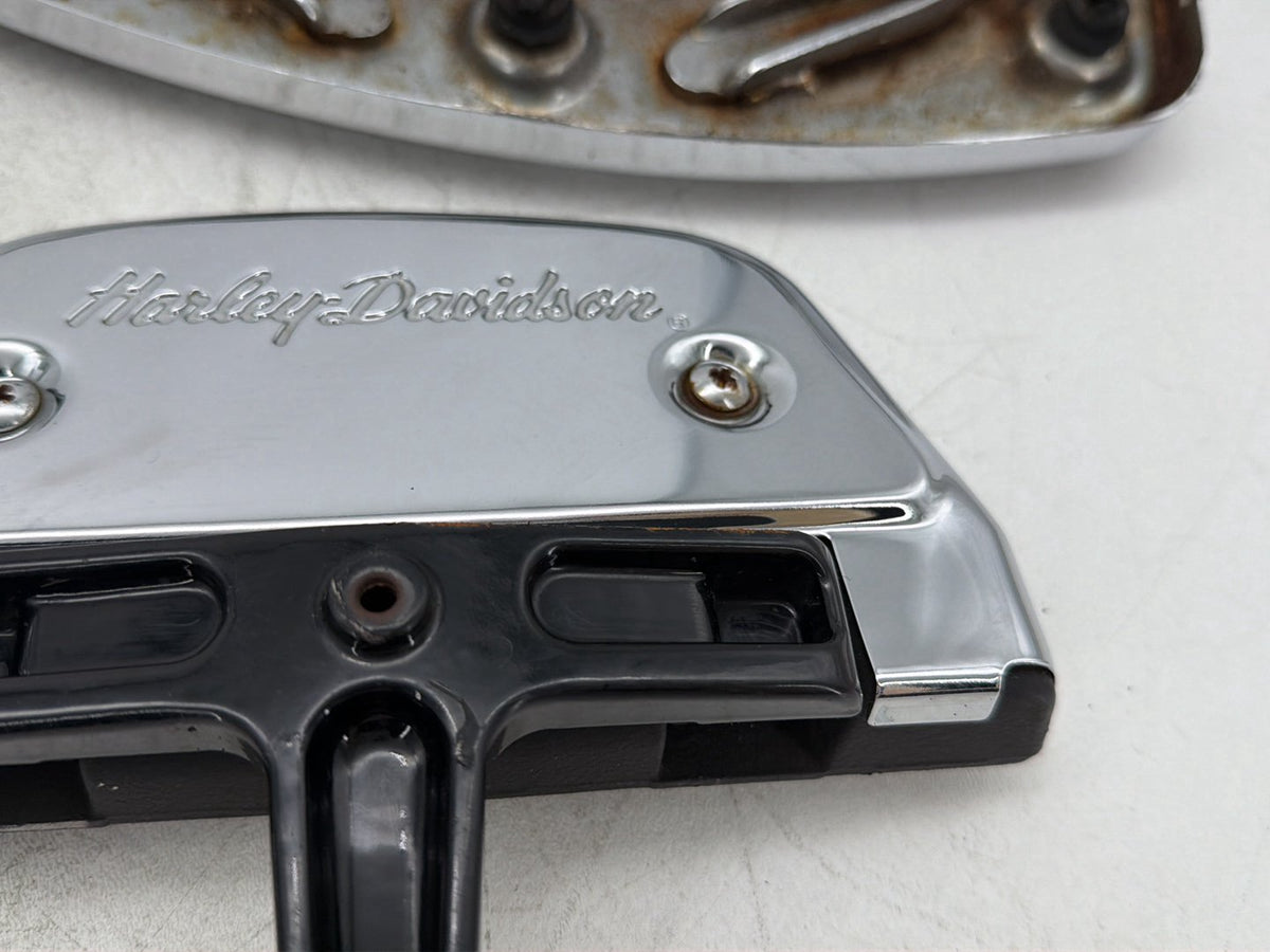2006 Harley Electra Glide Touring Ultra FLHTCUI OEM Left Right Driver & Pass Floorboard Foot Rest