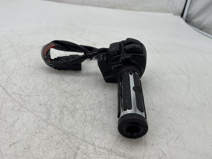 2013 Harley Electra Glide Touring Ultra FLHTCUI OEM Right Engine Start Kill Switches Controls