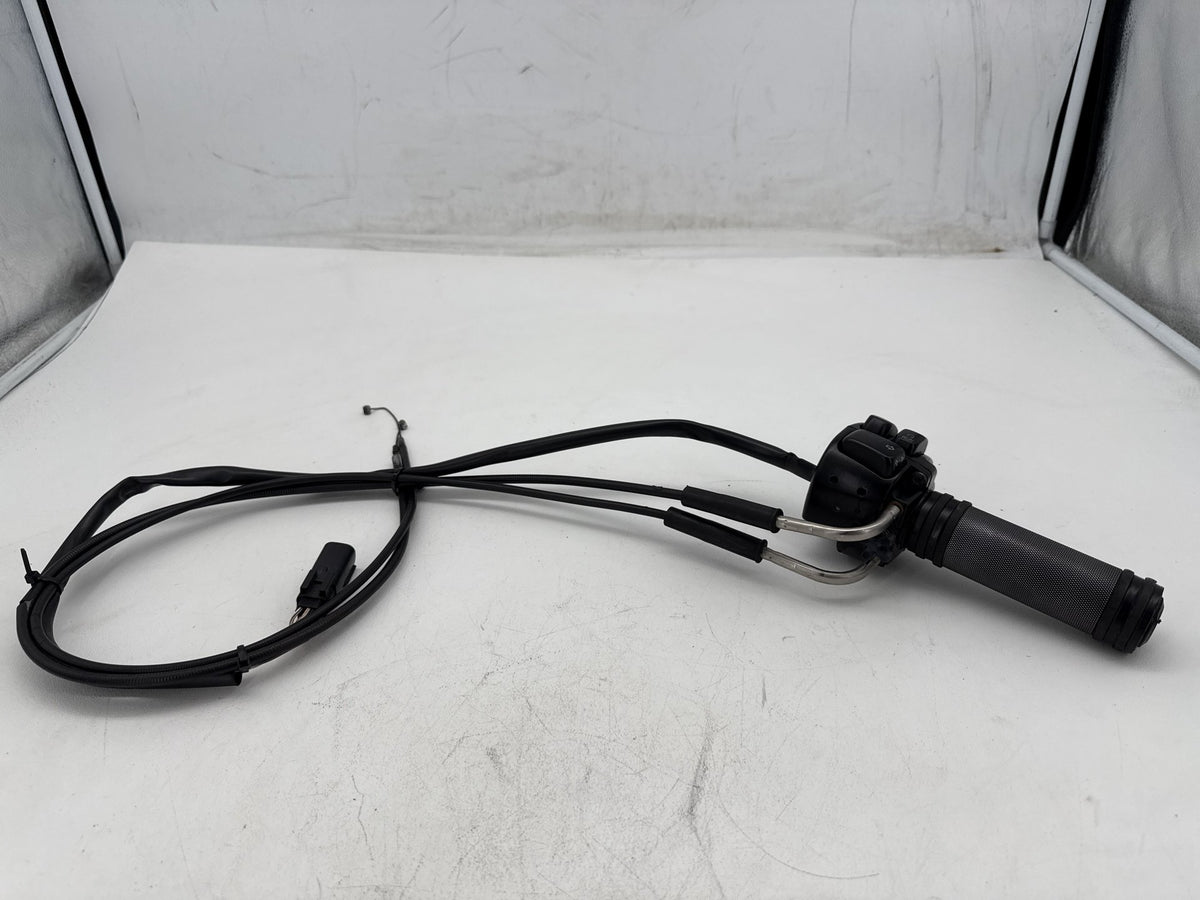 2008 Harley Softail Custom FXSTC OEM Right Engine Start Kill Switches Controls