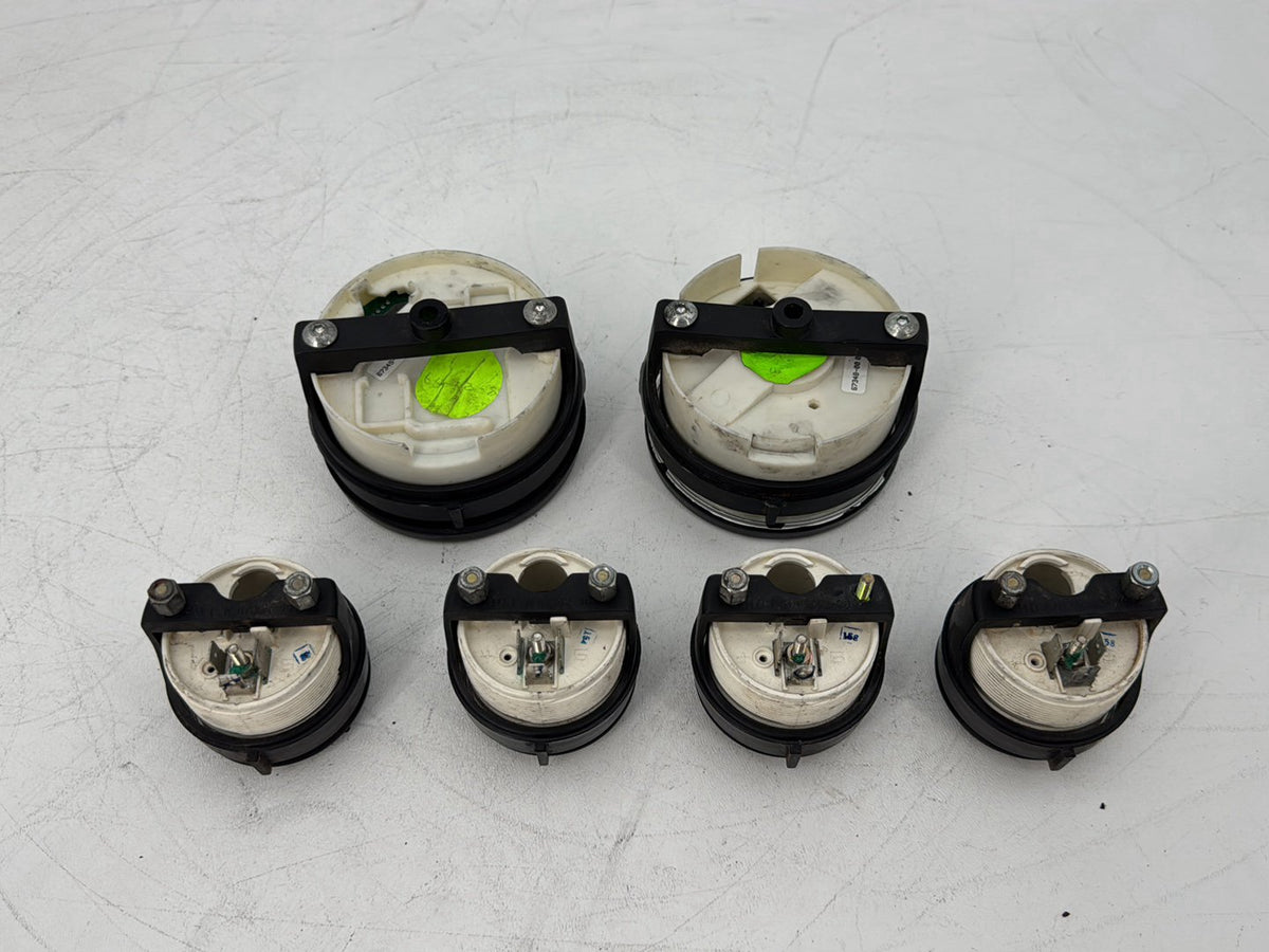 1999 - 2006 Harley-Davidson Touring Electra Glide Classic Air Oil Volt Fuel Tacho Speedo Gauges 60677-94A