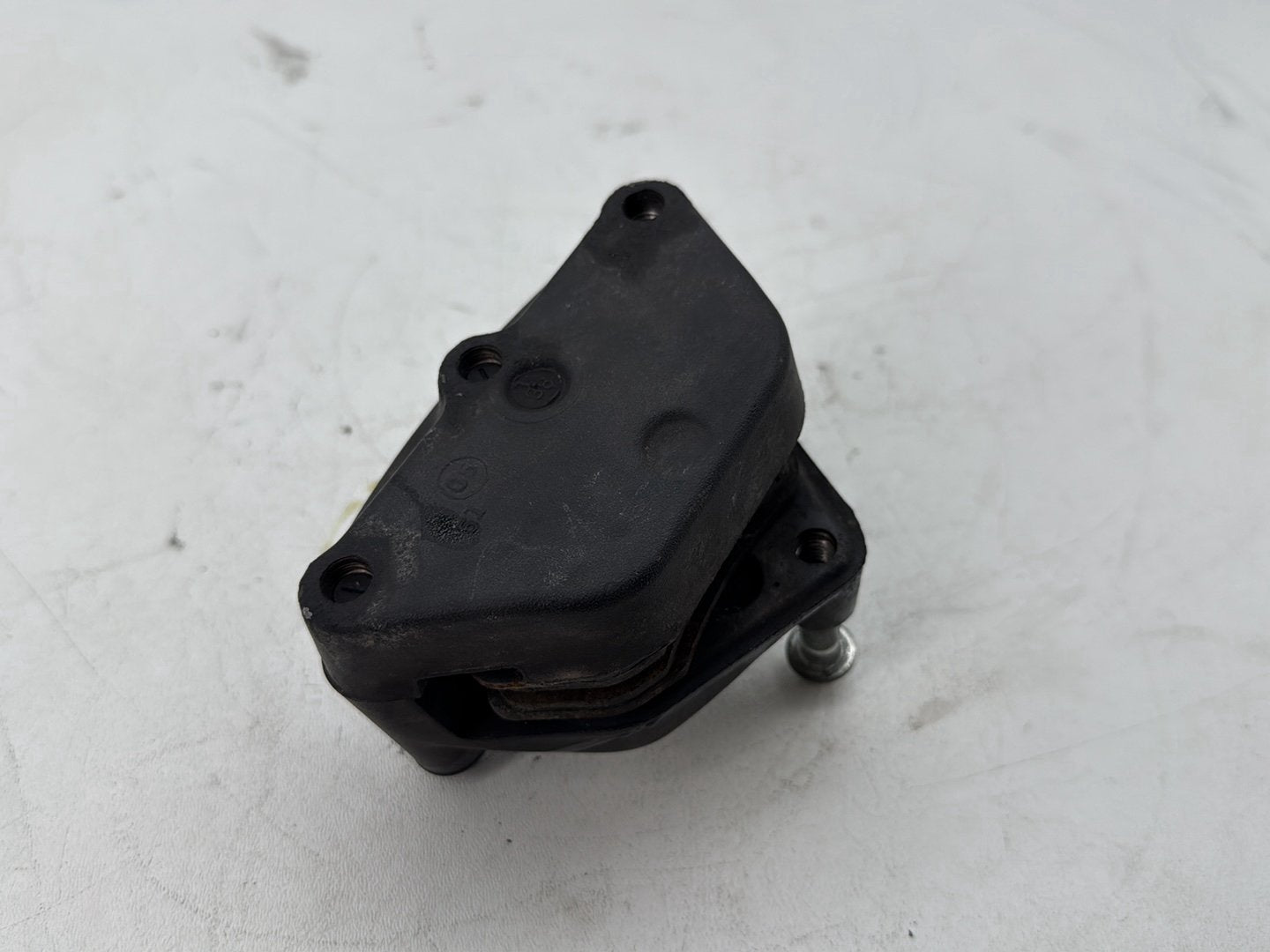 2006 Harley Touring FLHTCI Electra Glide Classic OEM Front Left 1 Brake Caliper