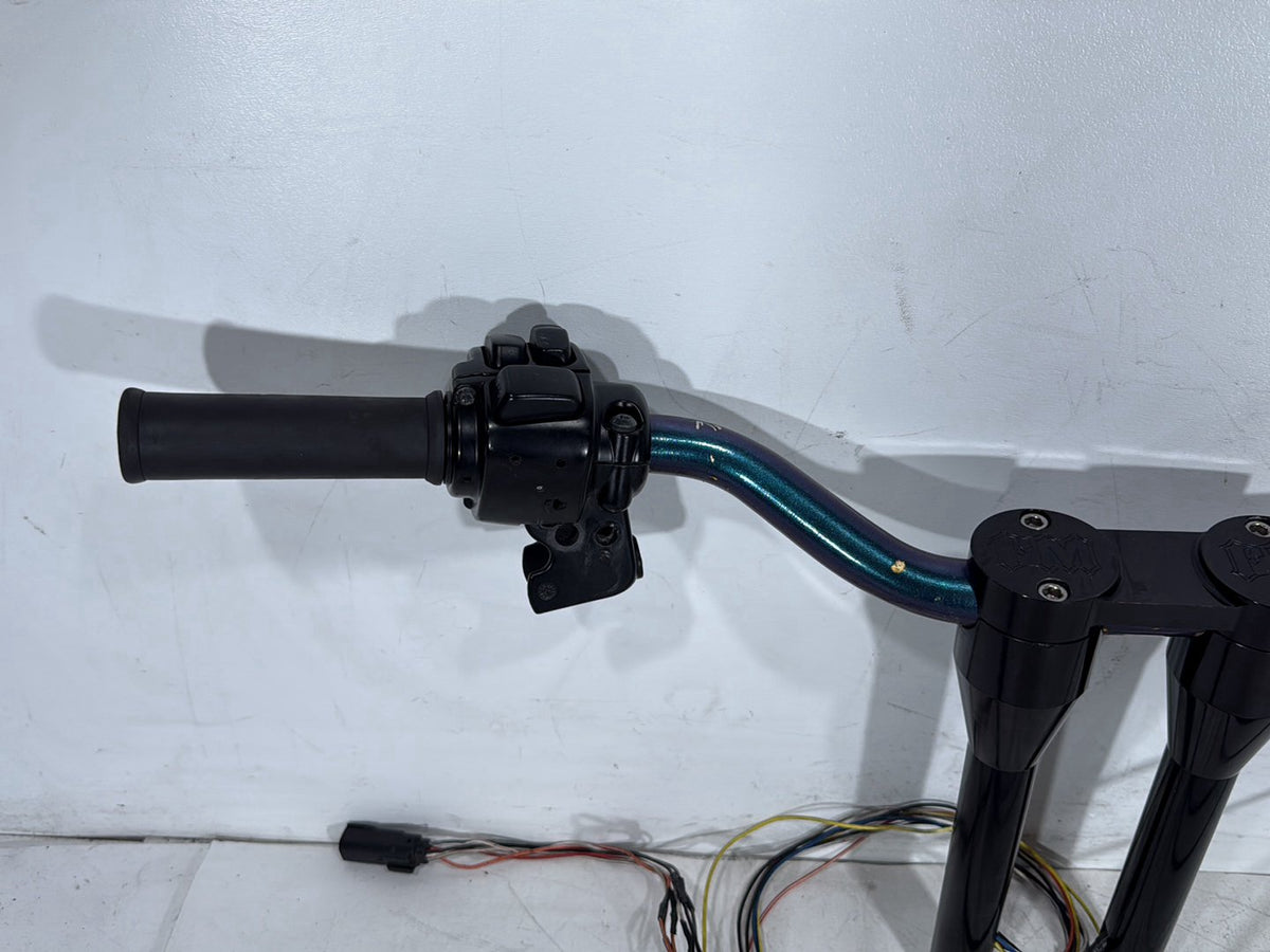 2007 Harley Dyna Street Bob FXDB OEM Handlebars Left Right Switches Controls