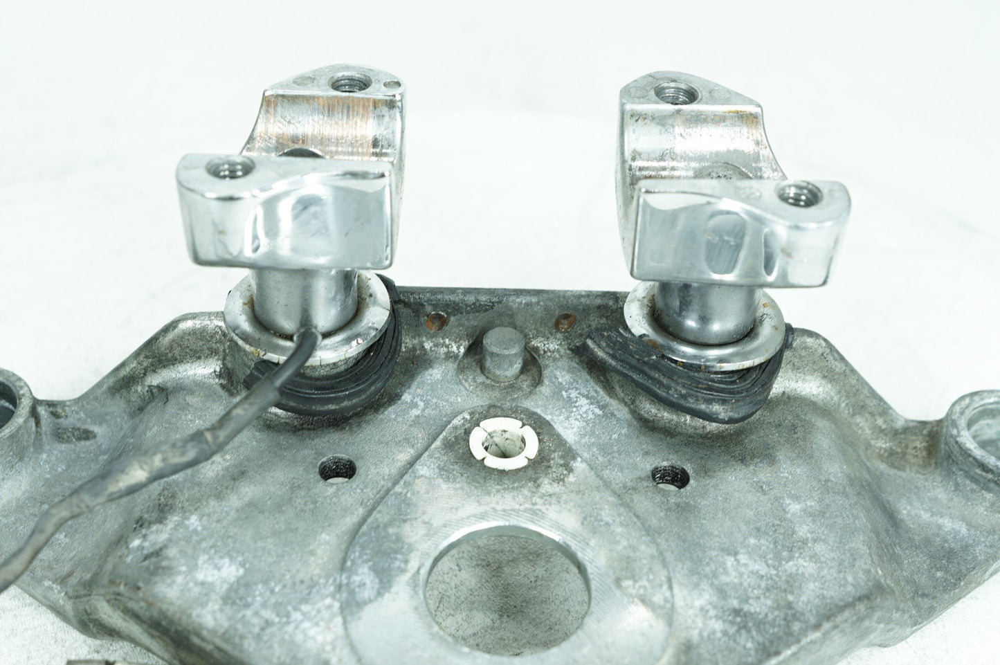 1984 - 1998 Harley-Davidson Touring Electra Glide Sport Front Fork Upper Triple Tree Clamps  	45435-83B