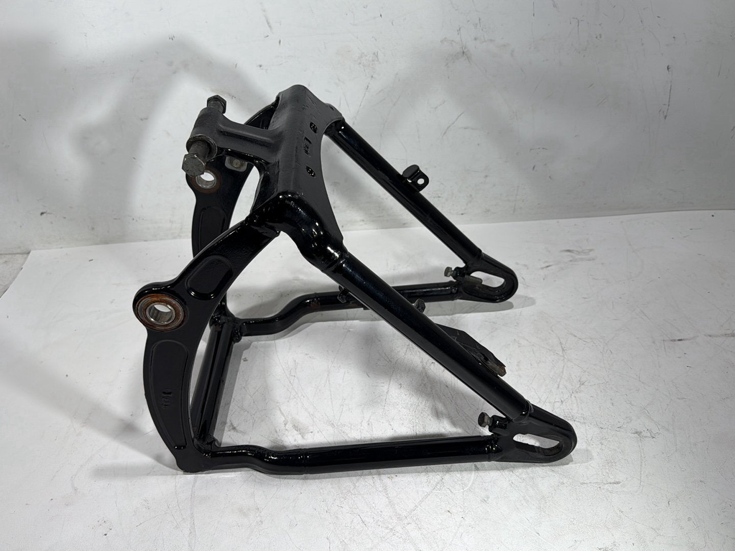 2011 Harley Heritage Softail Classic FLSTC OEM Rear Fork Swingarm Swing Arm